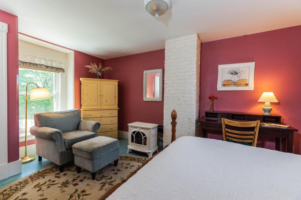 Maple Hill Farm Inn Аугуста Екстериор снимка