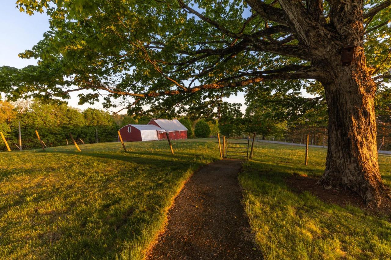 Maple Hill Farm Inn Аугуста Екстериор снимка