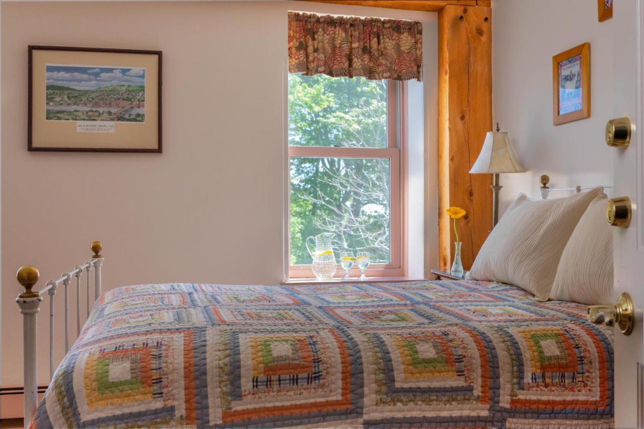 Maple Hill Farm Inn Аугуста Екстериор снимка