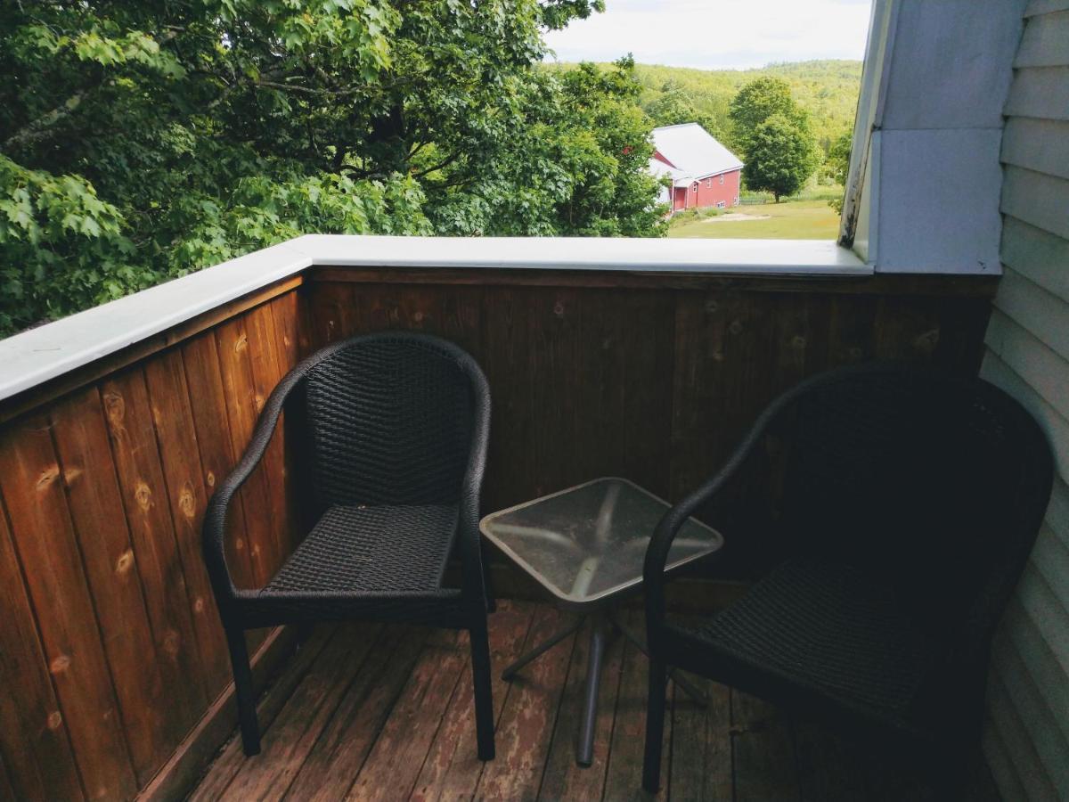 Maple Hill Farm Inn Аугуста Екстериор снимка
